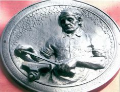 Барельеф оружейника ХIХ века